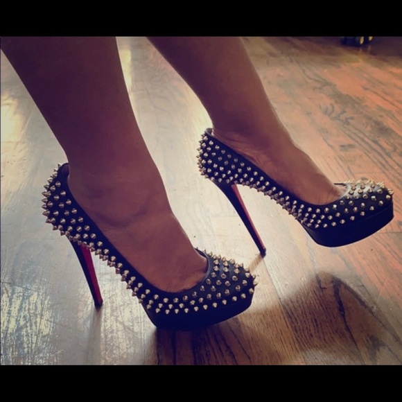 Women’s Louis Vuitton Heels - Picture 3 of 6